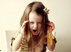 外国女孩吃酸瓜视频播放,外国女孩挑战本土酸瓜，观看人数飙升